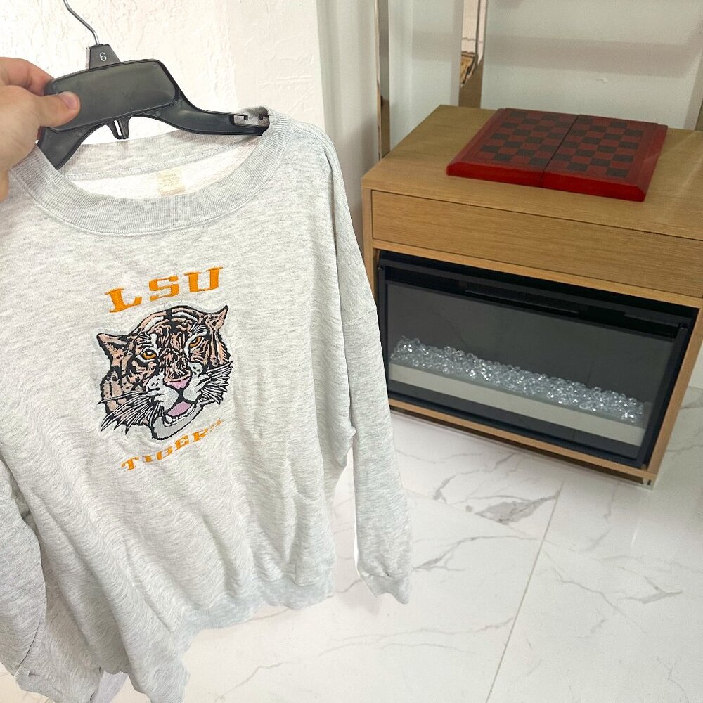 Men's / Unisex Large LSU Tigers Football Gray Sweater Vintage Embroidered